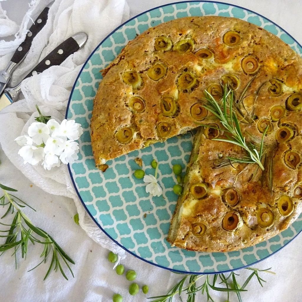 Recept Slaný koláč s olivami (bez lepku) na Gastromenu.sk